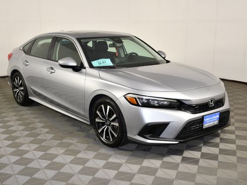 Certified 2023 Honda Civic EX image 3