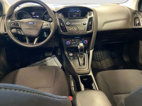 Used 2016 Ford Focus SE image 10