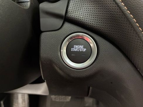 Used 2024 Chevrolet Equinox Premier image 24