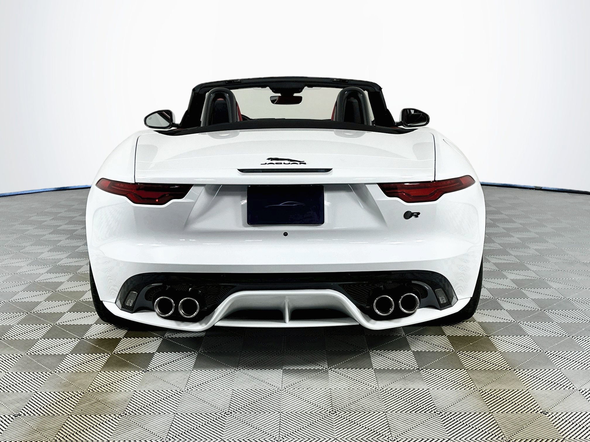 Certified 2024 Jaguar F-TYPE R AWD/4WD image 6