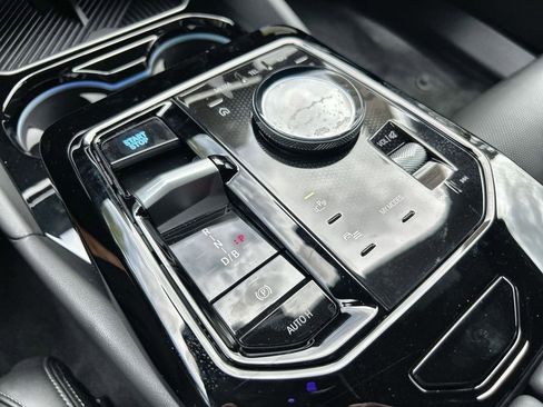 New 2025 BMW i5 M60 w/ Premium Package image 24