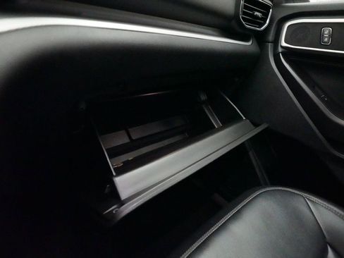 Used 2020 Ford Explorer XLT w/ Equipment Group 202A AWD/4WD image 30