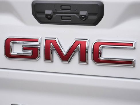 New 2026 GMC Sierra 3500 Denali w/ Denali Reserve Package AWD/4WD image 13