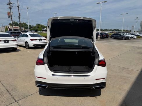 Used 2024 Mercedes-Benz E 350 4MATIC Sedan image 23