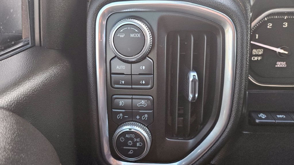 Used 2021 GMC Sierra 1500 AT4 w/ AT4 Premium Package AWD/4WD image 31