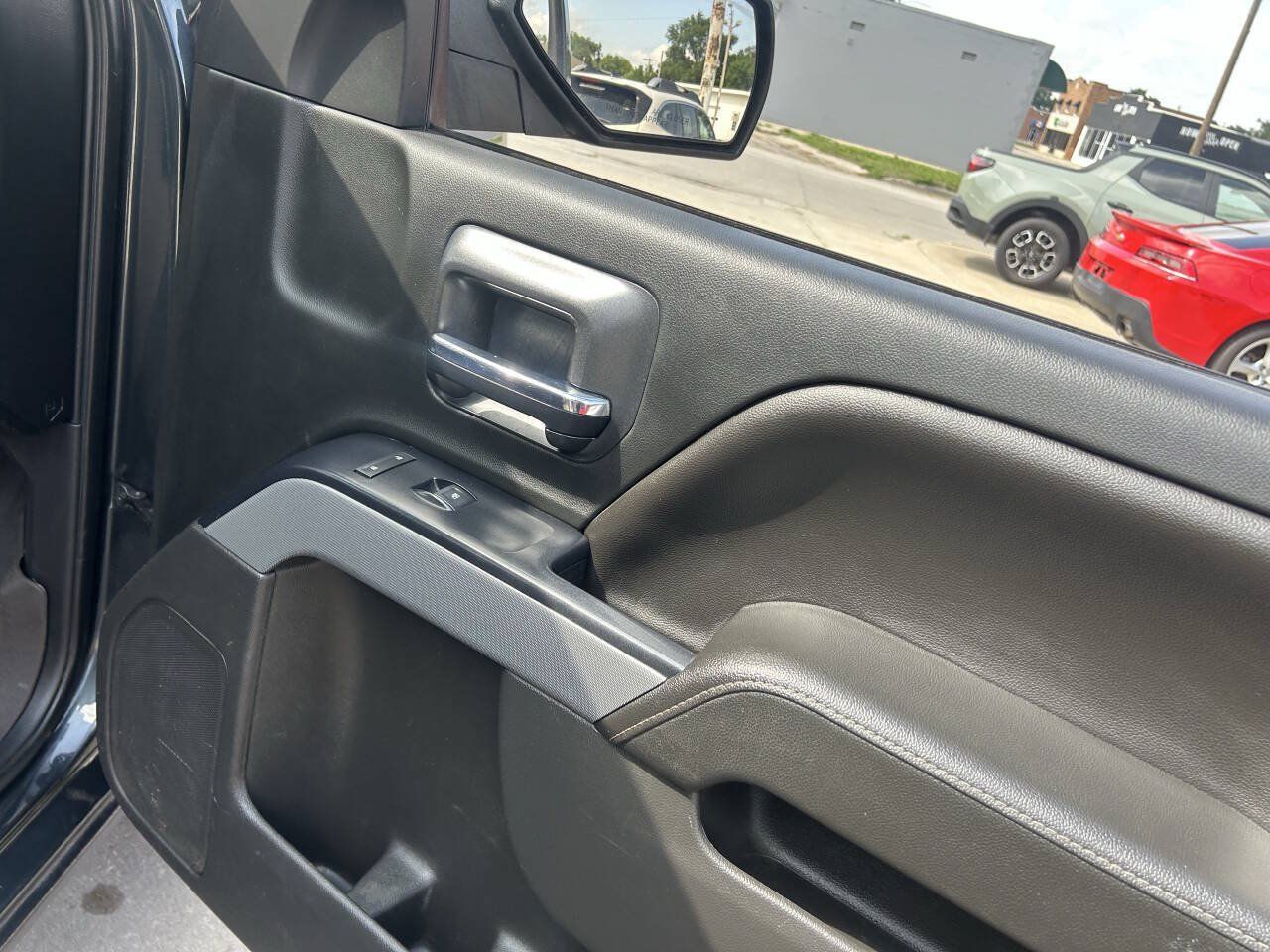 Used 2018 Chevrolet Silverado 1500 LT w/ All Star Edition AWD/4WD image 20