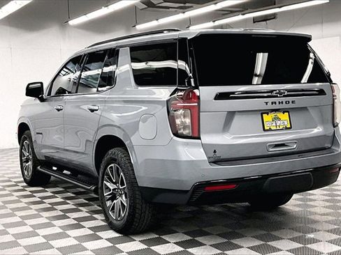 Used 2024 Chevrolet Tahoe Z71 w/ Luxury Package image 2