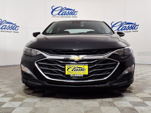 Used 2024 Chevrolet Malibu LT FWD image 3