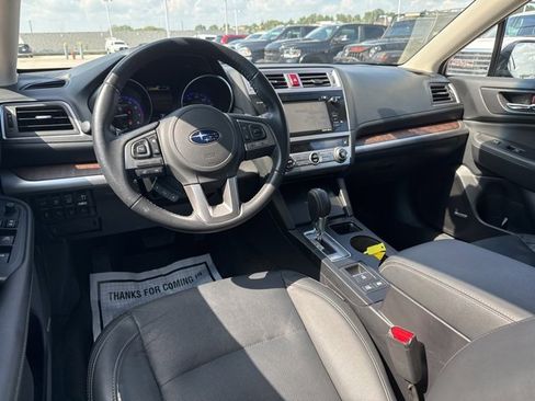 Used 2017 Subaru Outback 2.5i Limited image 20