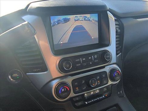 Used 2016 Chevrolet Suburban LT w/ Luxury Package image 14