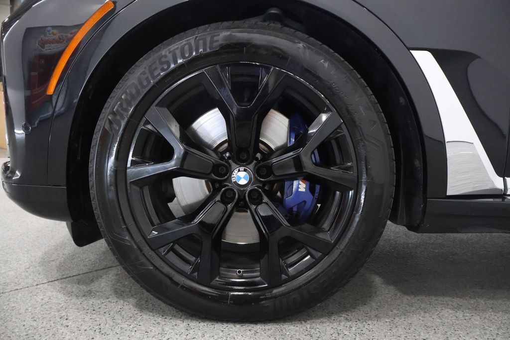 Used 2019 BMW X7 xDrive40i w/ Premium Package AWD/4WD image 5