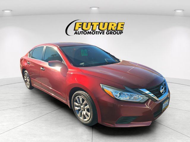 Used 2017 Nissan Altima 2.5 S w/ Power Driver Seat Package FWD image 1