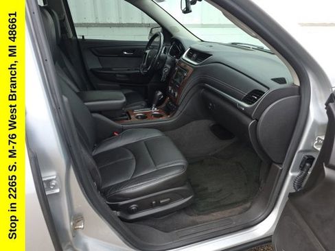 Used 2013 Chevrolet Traverse LT FWD image 40