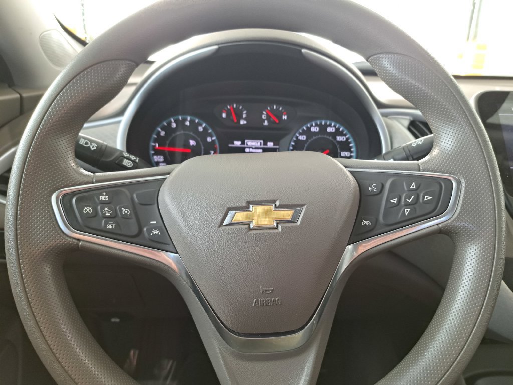 Used 2023 Chevrolet Malibu LS FWD image 10