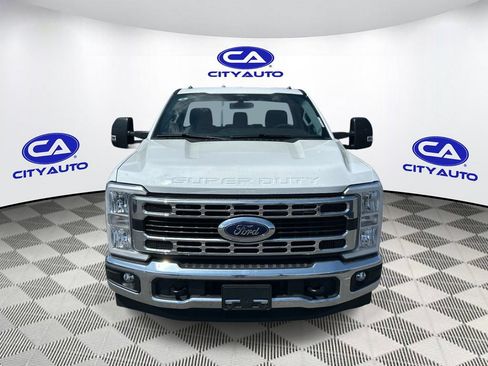 Used 2025 Ford F350 XL w/ XL Chrome Package RWD image 11