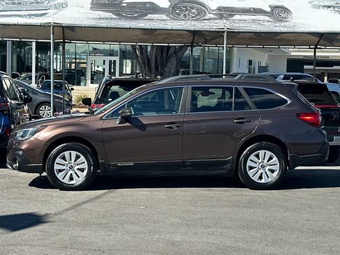 Used 2019 Subaru Outback 2.5i Premium AWD/4WD image 7