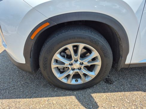 Used 2021 Hyundai Palisade SE AWD/4WD image 25