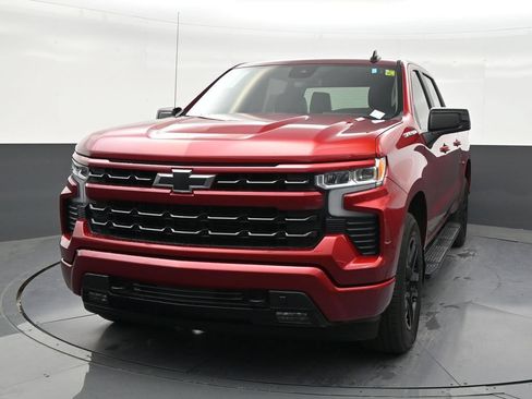 Used 2025 Chevrolet Silverado 1500 RST RWD image 8
