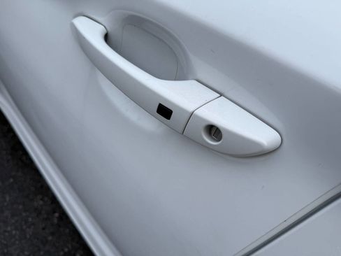 Used 2023 Hyundai Kona SE image 21