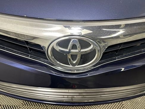 Used 2015 Toyota Avalon XLE image 9