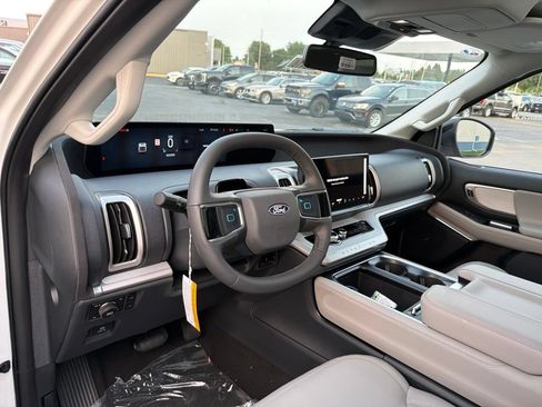 New 2027 Ford Expedition Active AWD/4WD image 11