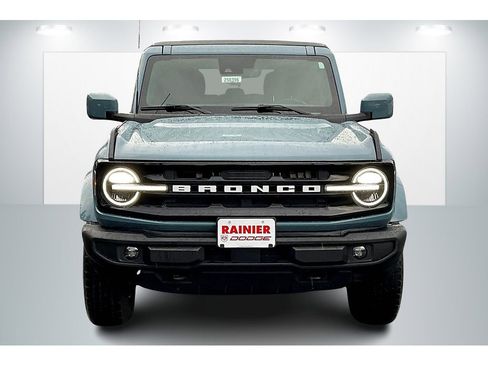 Used 2023 Ford Bronco Outer Banks image 3
