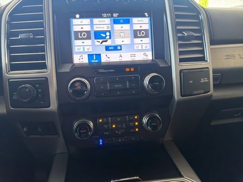 Used 2019 Ford F250 Platinum w/ Platinum Ultimate Package AWD/4WD image 38