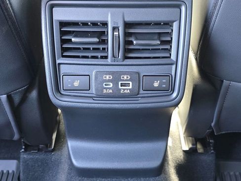 Used 2026 Subaru Outback Touring XT AWD/4WD image 18
