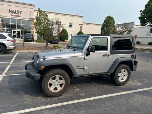 Used 2014 Jeep Wrangler Sport w/ Quick Order Package 24S AWD/4WD image 6