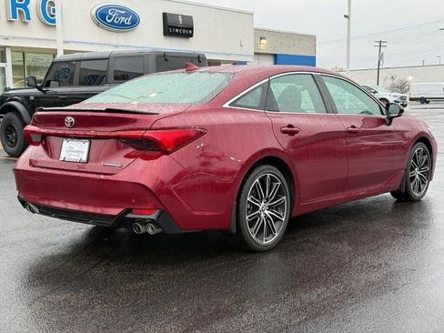 Used 2020 Toyota Avalon Touring w/ Advanced Safety Package image 3