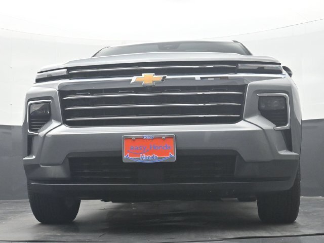 Used 2026 Chevrolet Traverse LT w/ Sun and Wheel Package FWD image 32