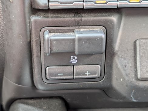 Certified 2022 Chevrolet Silverado 1500 RST AWD/4WD image 26