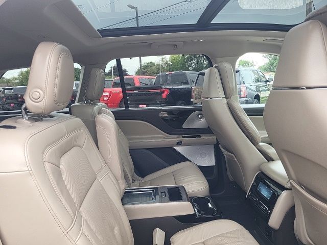 Used 2020 Lincoln Aviator Reserve w/ Equipment Group 202A AWD/4WD image 19