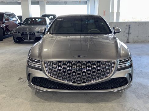 Used 2025 Genesis G80 2.5T Advanced image 3