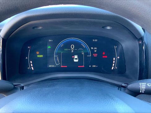 Used 2025 Toyota Camry LE FWD image 25