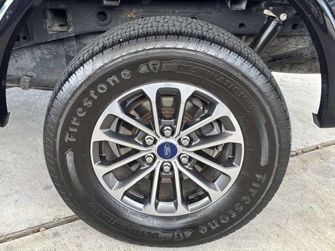 Used 2019 Ford F150 XLT w/ Equipment Group 302A Luxury AWD/4WD image 5