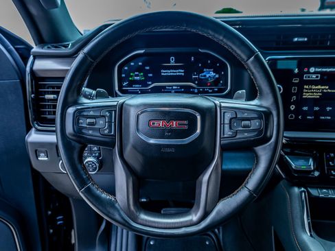 Used 2023 GMC Sierra 1500 AT4 w/ AT4 Premium Package AWD/4WD image 19