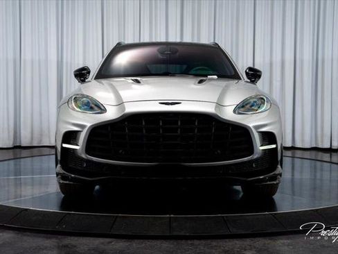 Used 2025 Aston Martin DBX 707 image 4