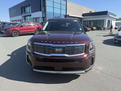 Used 2020 Kia Telluride S FWD image 2