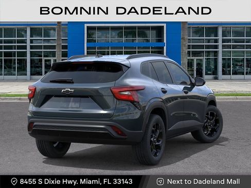 New 2026 Chevrolet Trax LT image 5