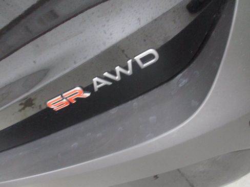 New 2026 Nissan Kicks SR w/ SR Premium Package AWD/4WD image 9