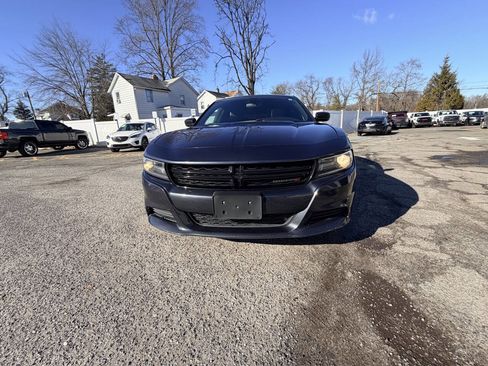 Used 2019 Dodge Charger SXT w/ Leather Interior Group image 3