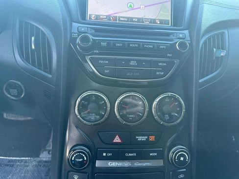 Used 2014 Hyundai Genesis 2.0T image 20