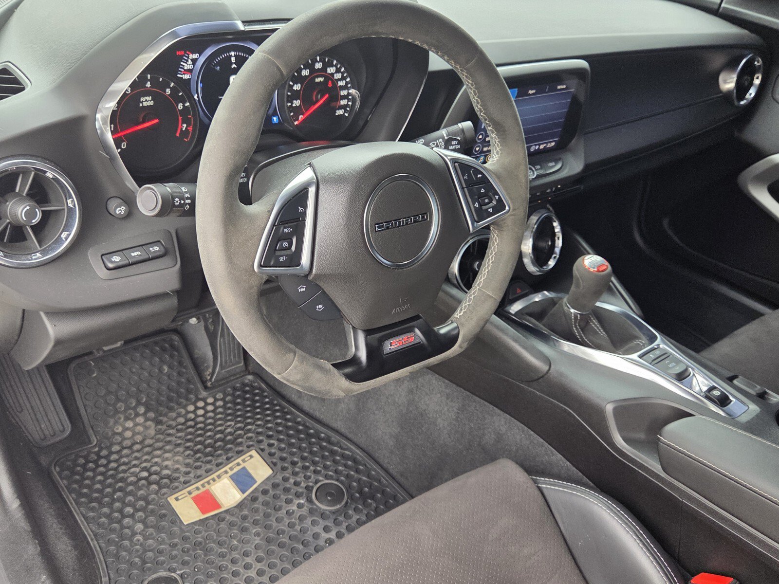 Used 2021 Chevrolet Camaro SS RWD image 6