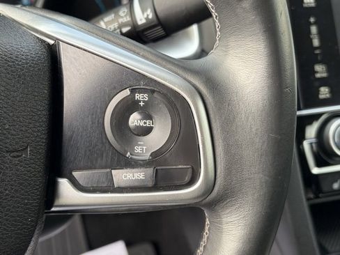 Used 2018 Honda Civic EX-L image 18