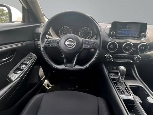 Used 2025 Nissan Sentra S FWD image 8
