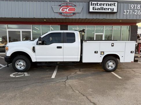 Used 2020 Ford F250 XL w/ Power Equipment Group image 11