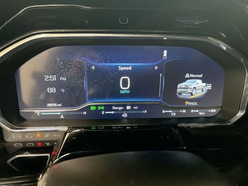 Used 2023 Chevrolet Silverado 1500 LT AWD/4WD image 12