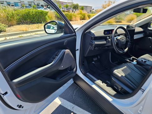 Used 2023 Ford Mustang Mach-E Premium AWD/4WD image 15