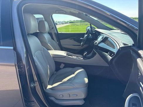 Used 2019 Buick Envision Essence FWD image 20